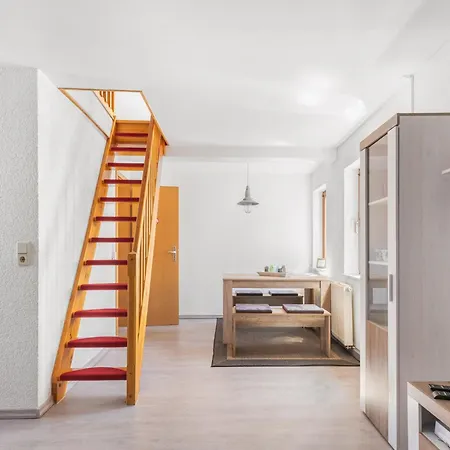 Stilvoll Uebernachten In Sonneberg, Cleaning Included 公寓