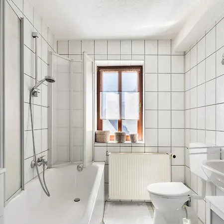 Stilvoll Uebernachten In Sonneberg, Cleaning Included 松讷贝格