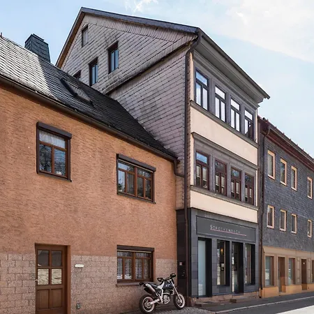 Stilvoll Uebernachten In Sonneberg, Cleaning Included 公寓
