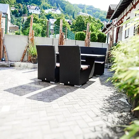 Stilvoll Uebernachten In Sonneberg, Cleaning Included 松讷贝格